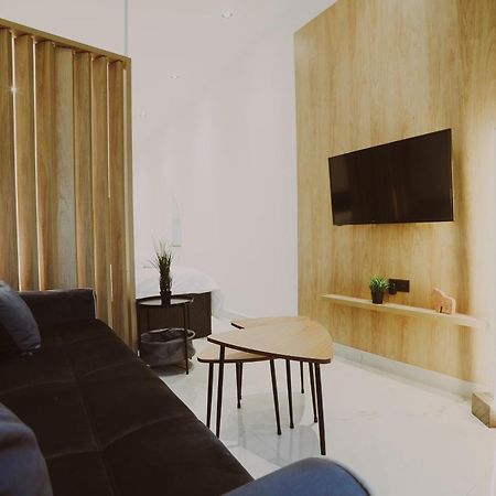 Fenias Luxury Studios Kallithea  外观 照片